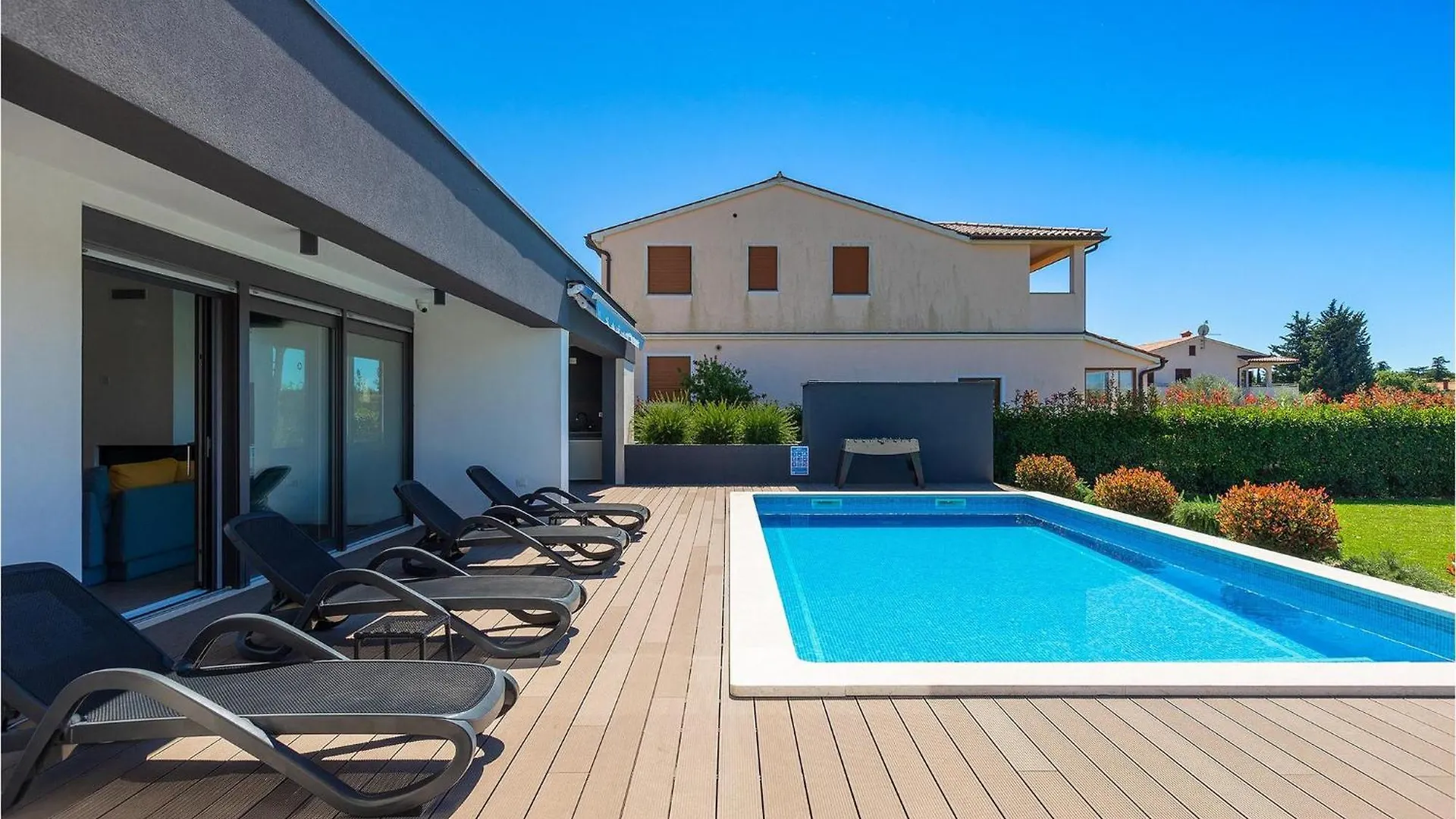Villa Linea Pula 0*,  Croatia