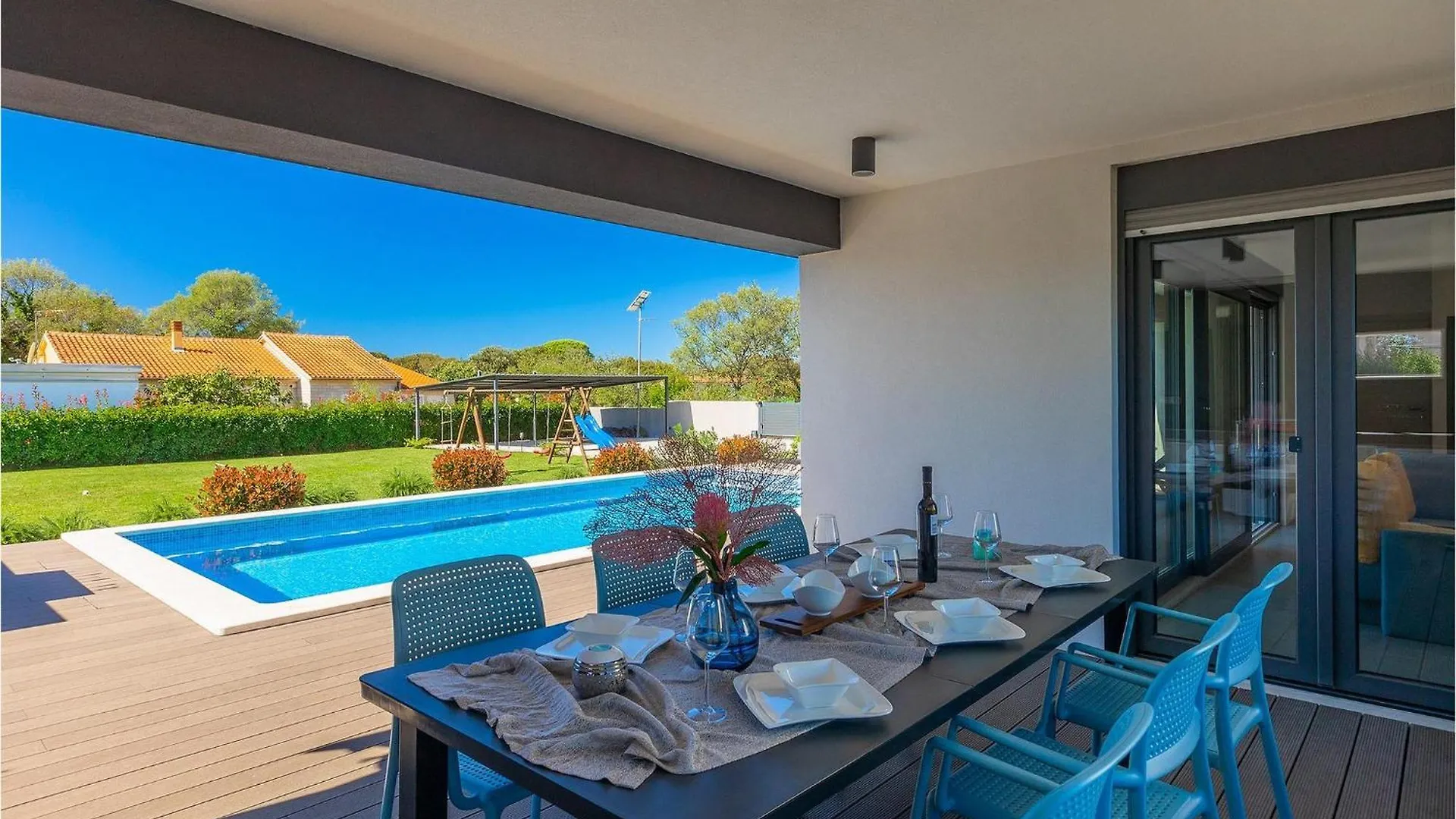 Villa Linea Pula 0*,  Croatia